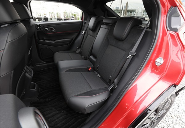 【最新モデル試乗】都会派のスポーティSUV登場！ ホンダ・ヴェゼルRSの際立つパフォーマンス世界