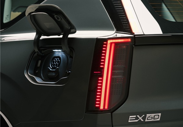 【最新モデル情報】ボルボEX60はゲームチェンジャーとなる次世代BEV。航続距離は810kmを実現