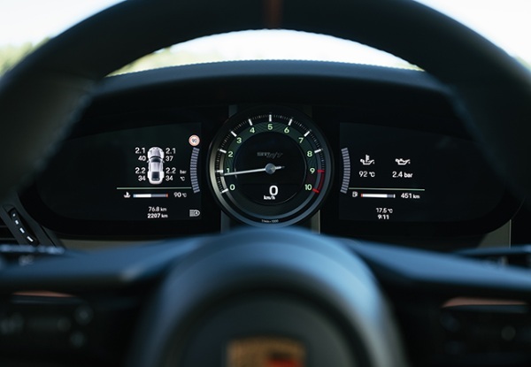 【ポルシェの実力/スペシャルモデル試乗】911S/Tは911誕生60周年記念ワインディングスペシャル。往年のモデルに敬意を払ったMT専用車