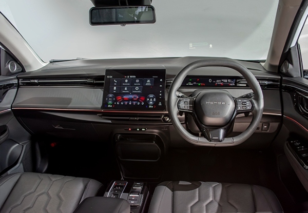 【ニューカー情報】今度のホンダ・インサイトはBEVで登場。航続距離500kmオーバー、スタイルと快適設計が自慢