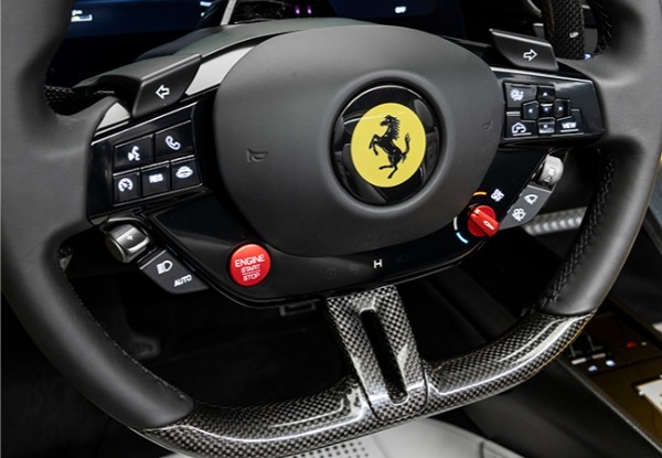 【最新スーパースポーツ情報】栄光の名称復活! 「究極」を追求した新たな速さの象徴。フェラーリ812テスタロッサの凄みと存在感