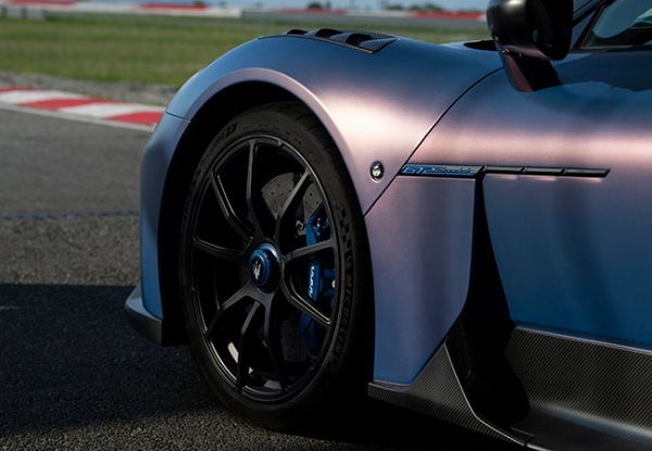 【スーパースポーツ試乗】「熱き名門」復活! サーキットで速さを見せつけたマセラティGT2の公道版、GT2ストラダーレの驚愕パフォーマンス