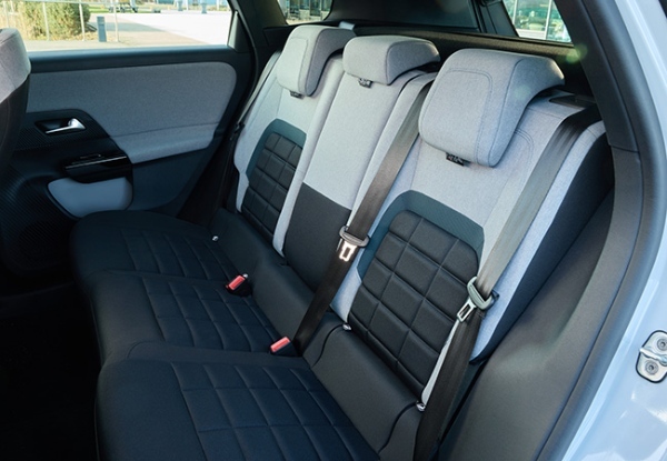 【最新モデルガイド】目指したのは卓越の快適性。「シトロエンC5エアクロス・ハイブリッド」の前衛度