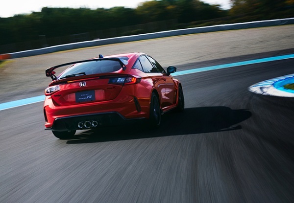 【ホンダの底力2026】勝ち技03_タイプR［CIVIC TYPE R］の速さと実力はニュルブルクリンクで実証済み。レース現場で鍛え上げられ続ける「赤バッジ」の未来は明るい