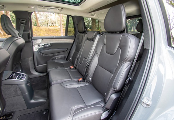 【最新モデル試乗】ボルボの最上級SUV、XC90がフレッシュに変身。若々しい味わいと高機能を体感チェック
