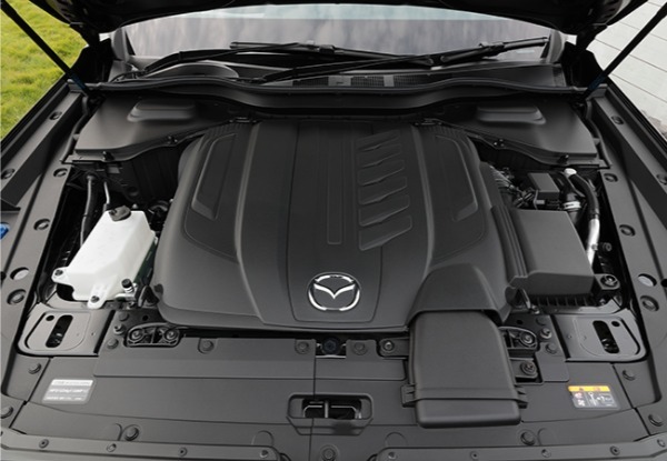 【クルマの通知表】心を豊かにする3列シート・ドライビングSUV、マツダCX-80のゆとりのパフォーマンス性能
