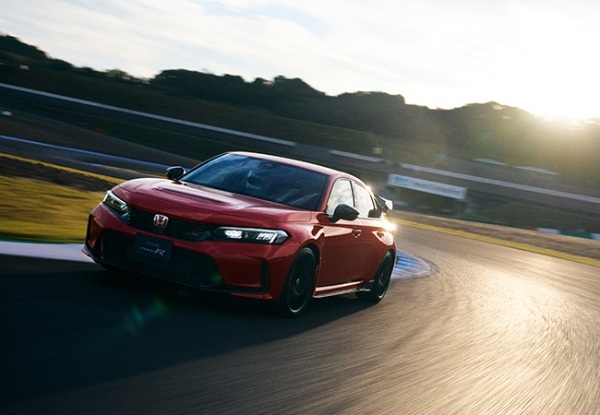 【ホンダの底力2026】勝ち技03_タイプR［CIVIC TYPE R］の速さと実力はニュルブルクリンクで実証済み。レース現場で鍛え上げられ続ける「赤バッジ」の未来は明るい