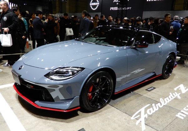 日産がエクストレイルNISMOのパワートレインを搭載した「オーラNISMO RSコンセプト」を東京オートサロン2026で初公開