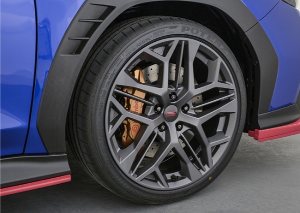 SUBARUが現行WRXの日本仕様では初となる6速MTを採用したSTIコンプリートカー「WRX STI Sport♯」を東京オートサロン2026で初公開