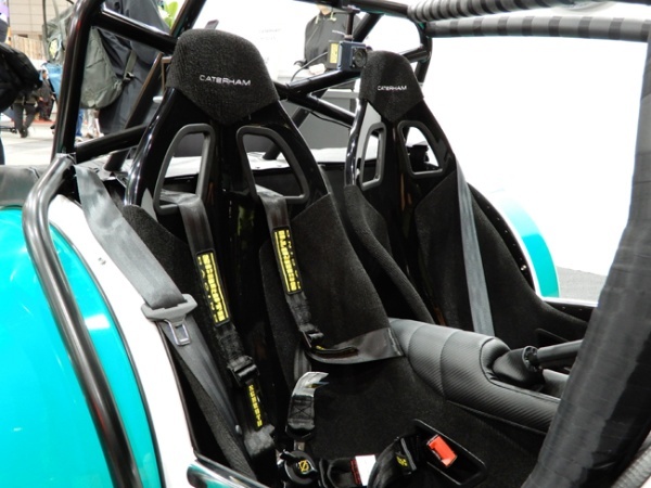 ケータハムはEVスポーツカー「プロジェクトV」の最新プロトタイプを、モーガンは新型フラッグシップモデルの「スーパースポーツ」を東京オートサロン2026で披露