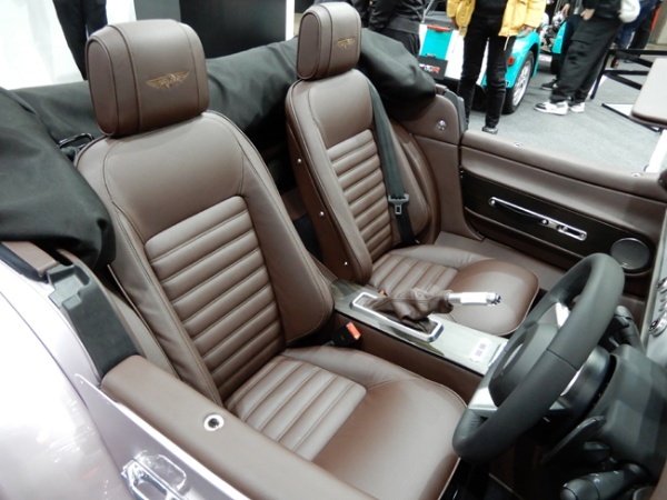 ケータハムはEVスポーツカー「プロジェクトV」の最新プロトタイプを、モーガンは新型フラッグシップモデルの「スーパースポーツ」を東京オートサロン2026で披露