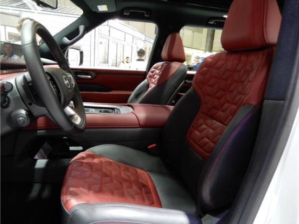 ジャパンモビリティショー2025において日産の新世代フラッグシップモデル3台が揃い踏み