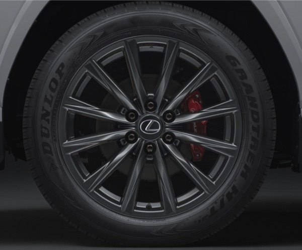 レクサスLXに「走る喜び」をさらに追求した“F SPORT”を新設定