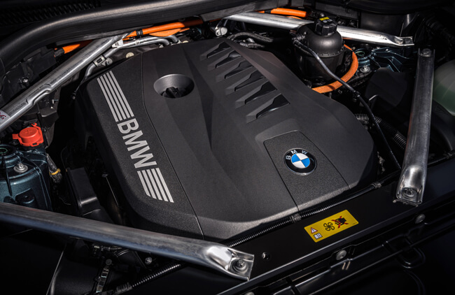 BMW X5の改良モデルが日本上陸。PHEVモデルのX5 xDrive50eも登場